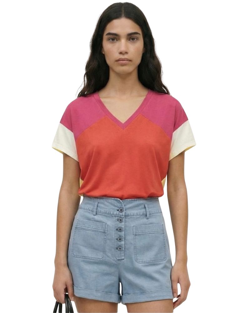 Alice V-Neck Block T-Shirt in Red