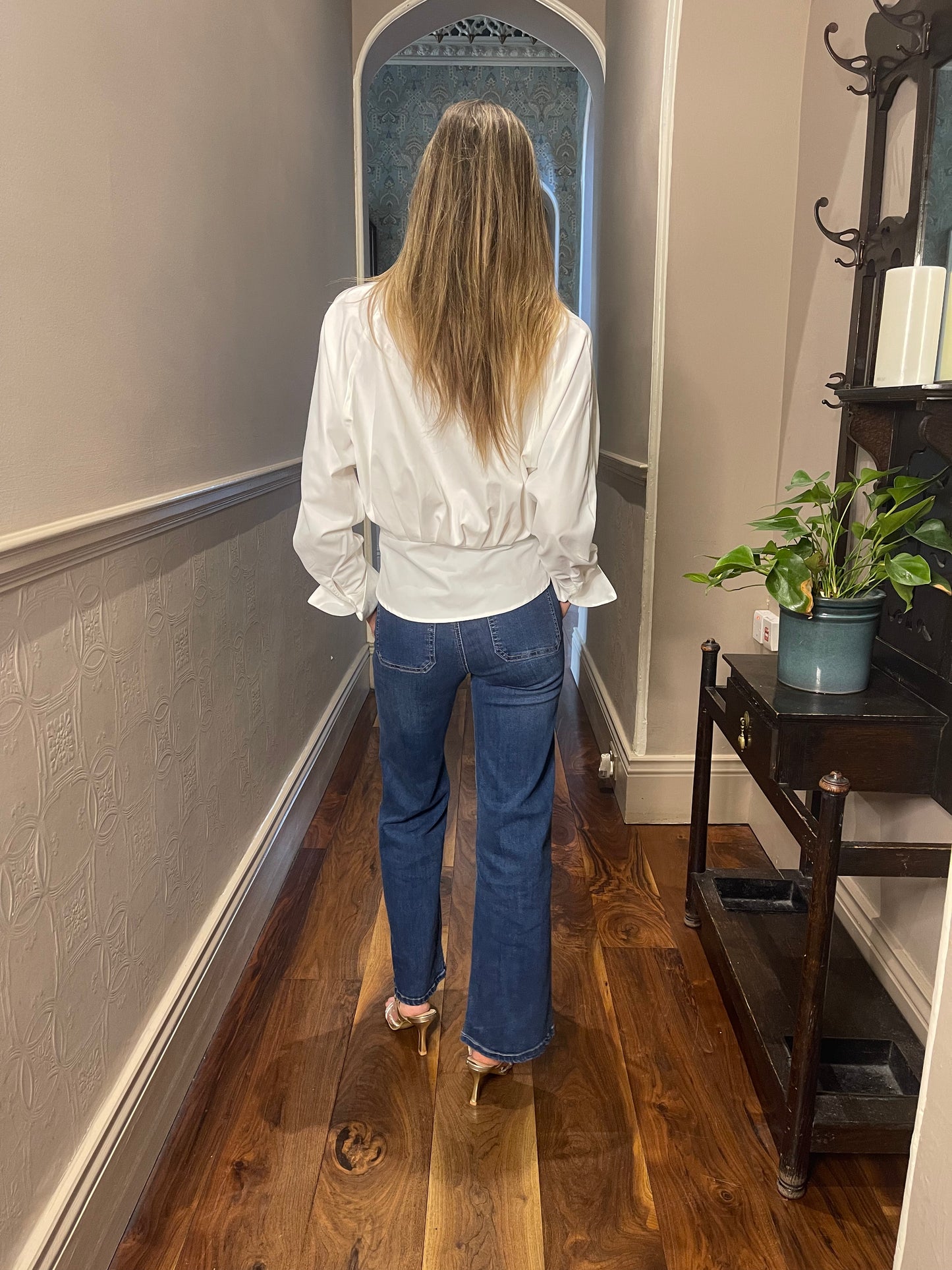Elsie White Fitted Shirt