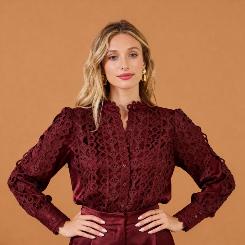 Lilly Shirt in Wine