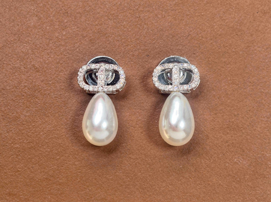 Silver Margo pearl statement earrings